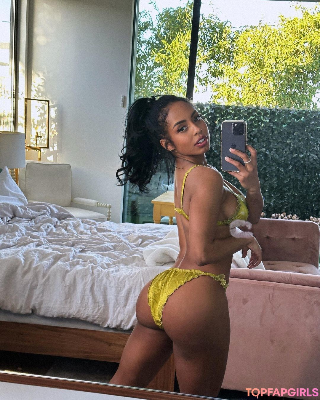 Foto di nudo di fuga di OnlyFans di Qimmah Russo #669