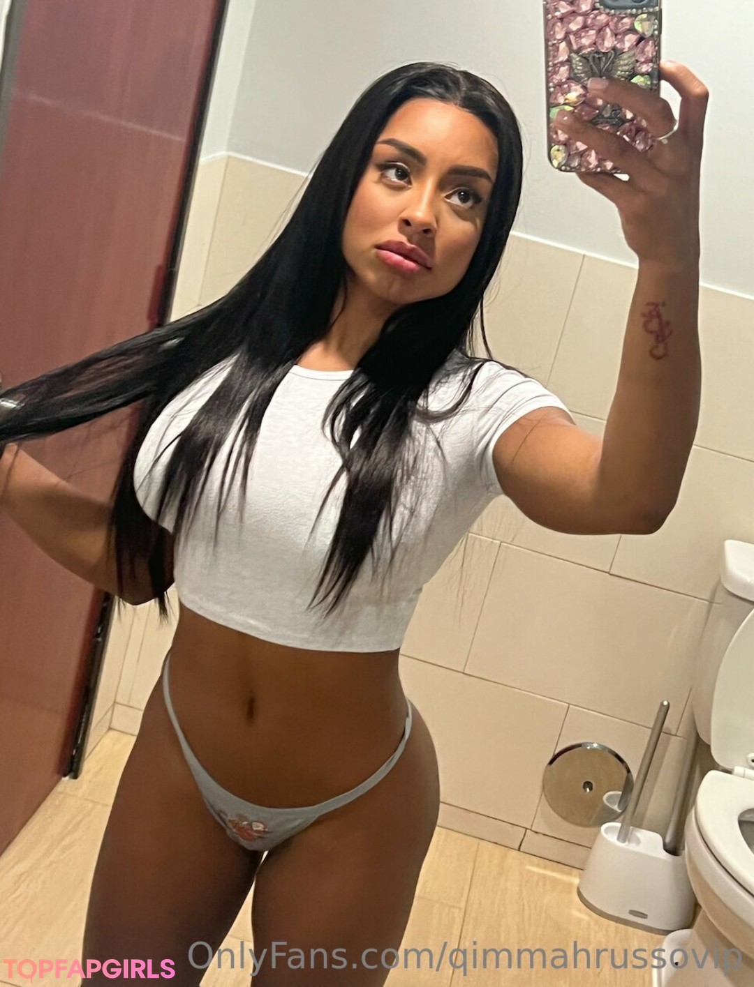 Foto di nudo di fuga di OnlyFans di Qimmah Russo #1001