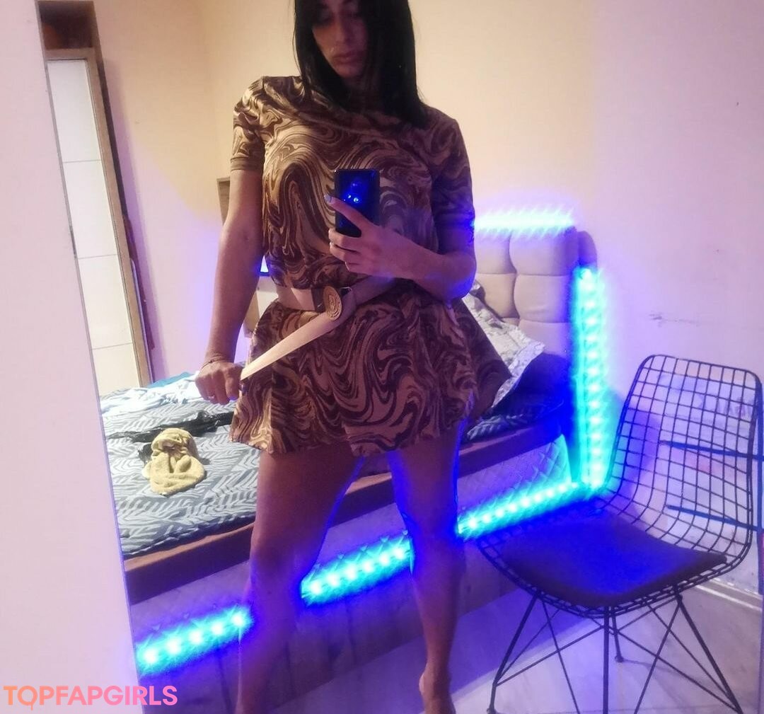 Foto di nudo di fuga di OnlyFans di Giulia Daqna #196