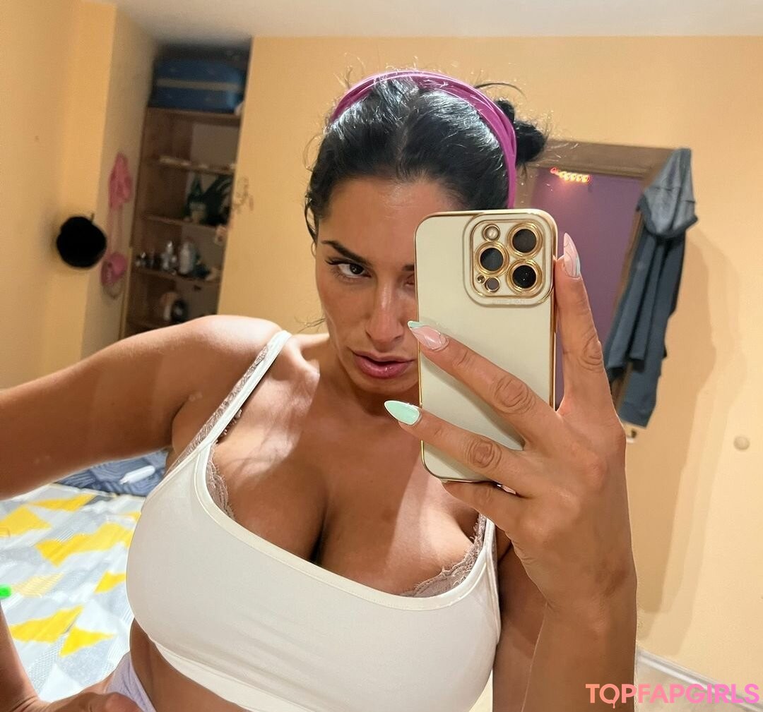 Foto di nudo di fuga di OnlyFans di Giulia Daqna #237