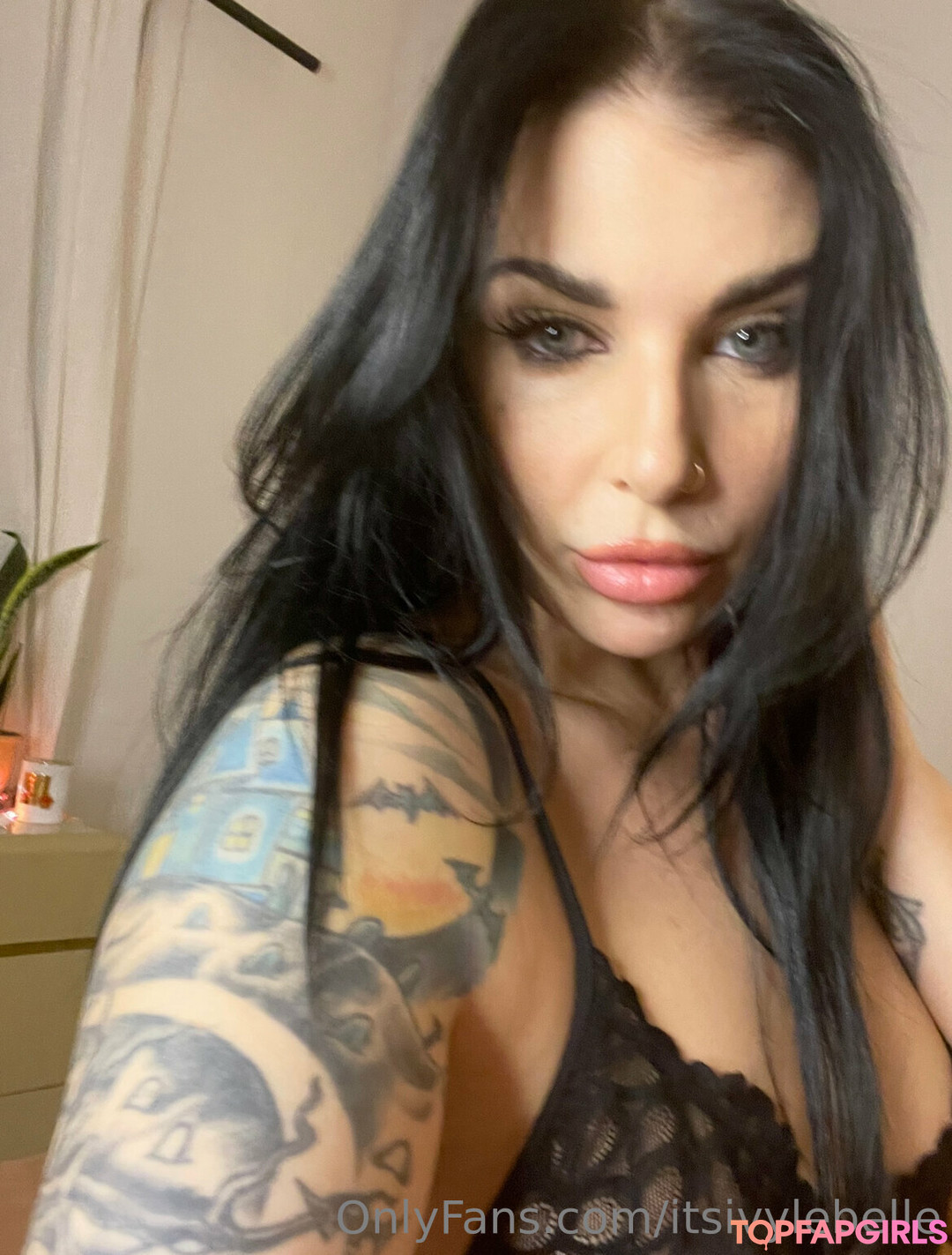 Foto di nudo di fuga di OnlyFans di Ivy Lebelle #176