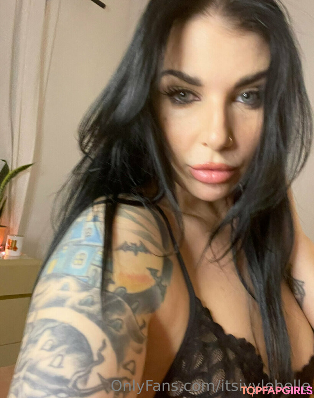 Foto di nudo di fuga di OnlyFans di Ivy Lebelle #509