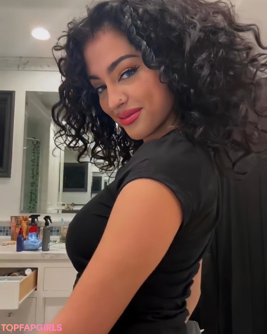 Foto di nudo di fuga di OnlyFans di Malu Trevejo #847