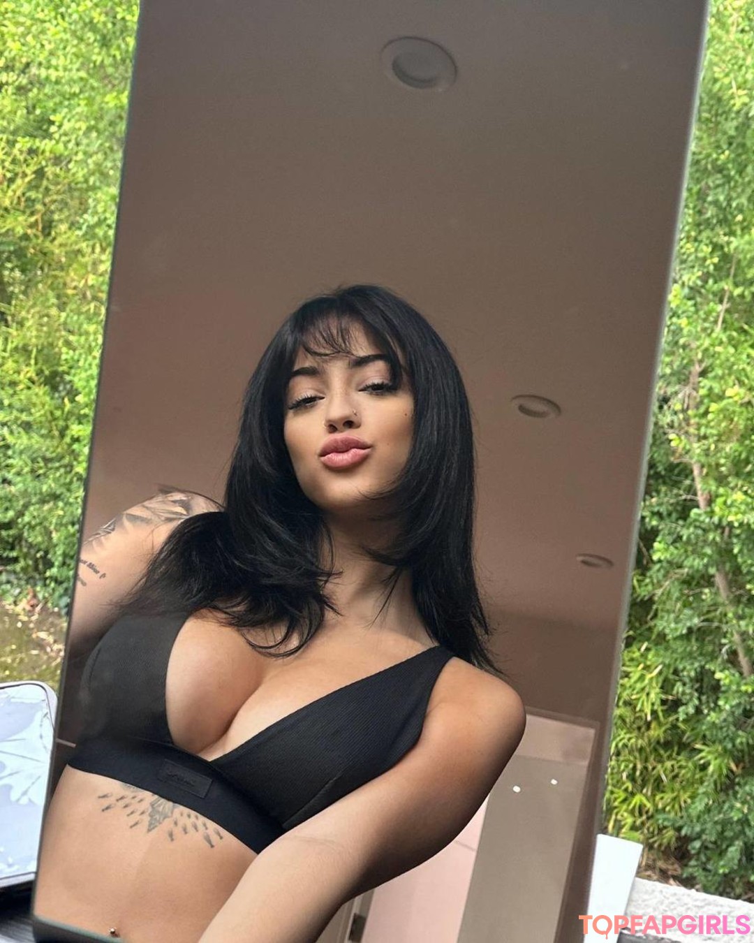 Foto di nudo di fuga di OnlyFans di Malu Trevejo #884