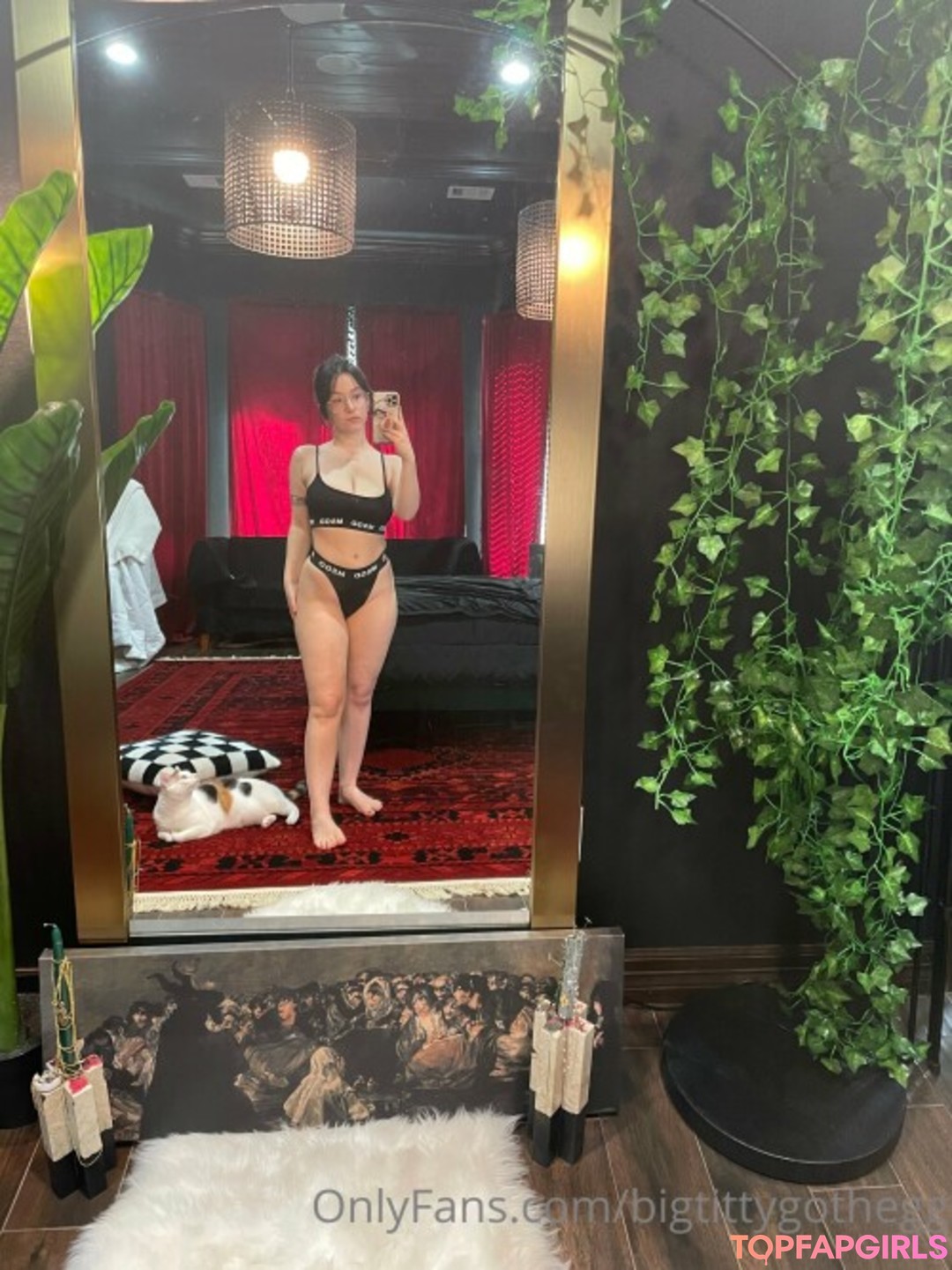 Foto di nudo di fuga di OnlyFans di Big Titty Goth Egg #398