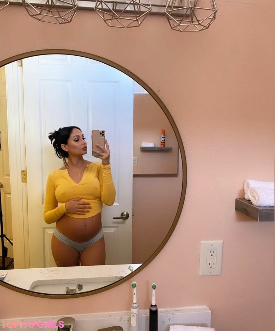 Foto di nudo di fuga di OnlyFans di Ariana Marie #487