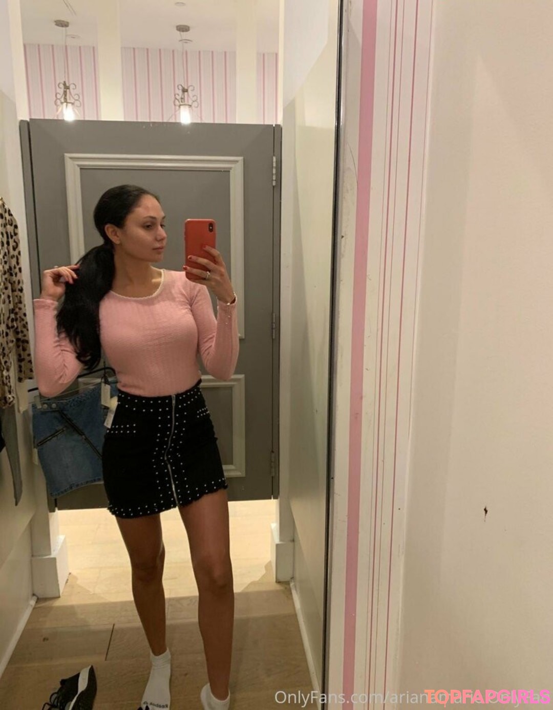 Foto di nudo di fuga di OnlyFans di Ariana Marie #700