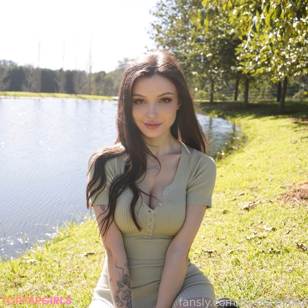 Foto di nudo di fuga di OnlyFans di Dainty Wilder #4895