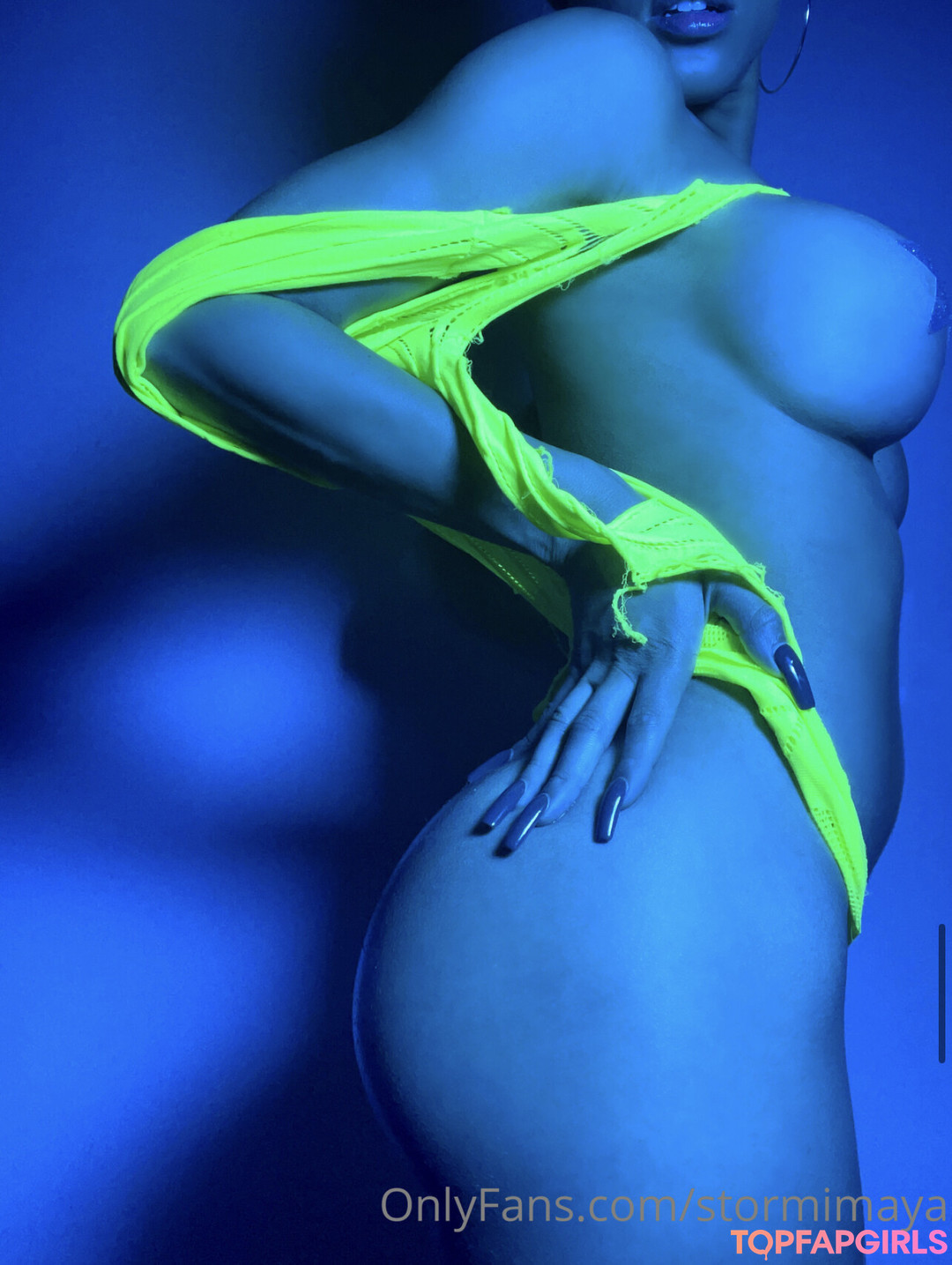 Foto di nudo di fuga di OnlyFans di Stormi Maya #696
