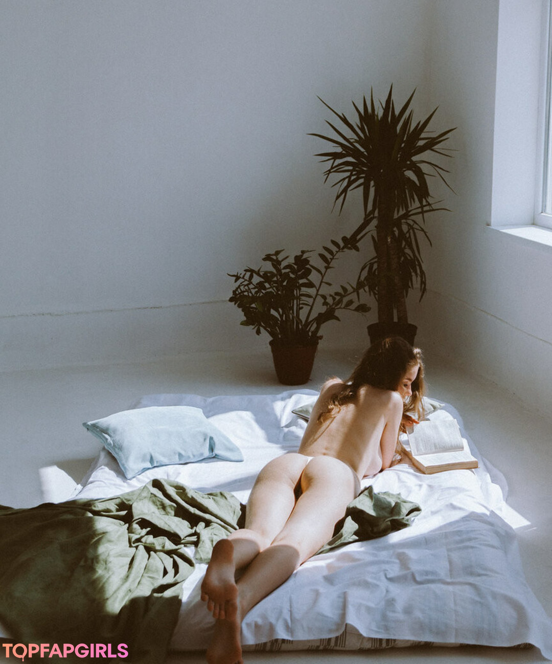 Foto di nudo di fuga di OnlyFans di Mila Amour #1579
