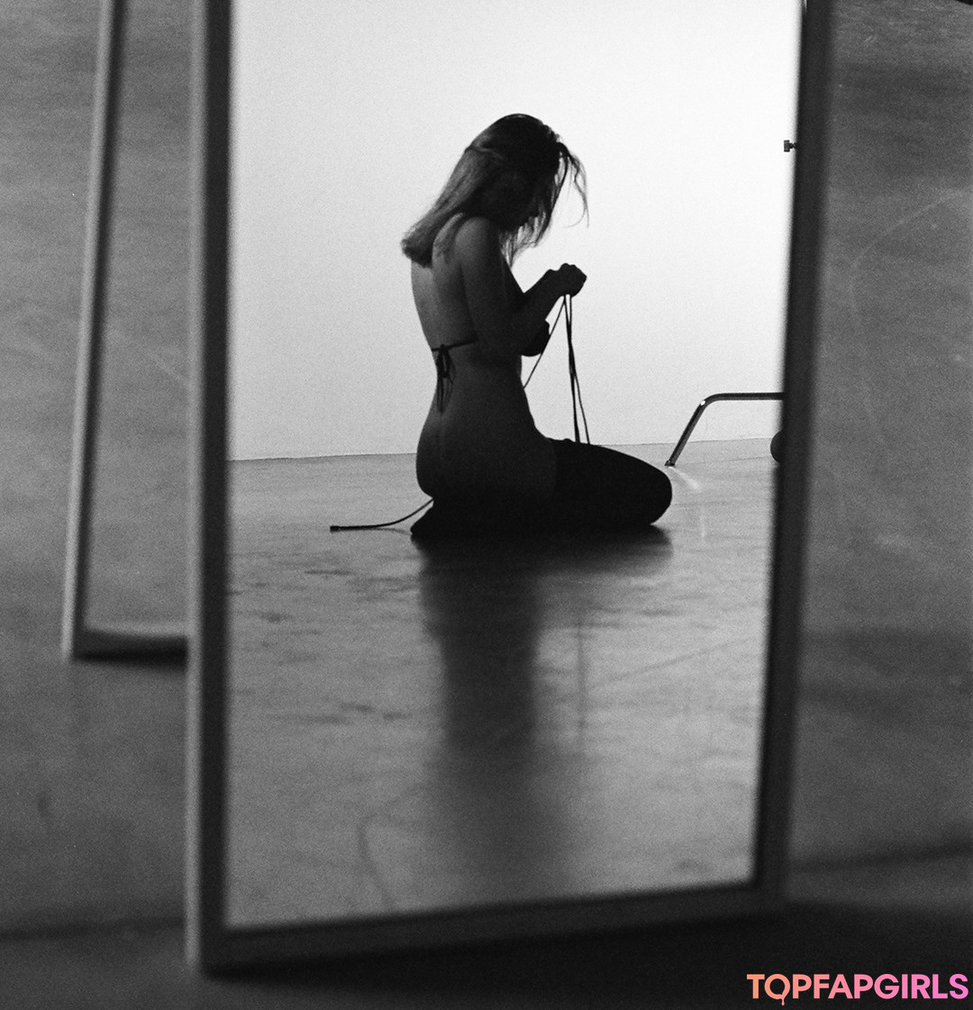 Foto di nudo di fuga di OnlyFans di Mila Amour #718