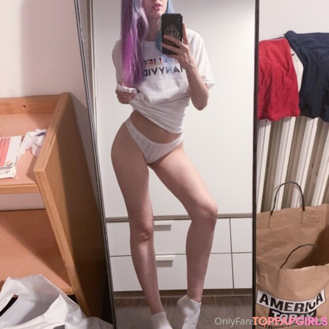 Foto di nudo di fuga di OnlyFans di Sia Siberia #35