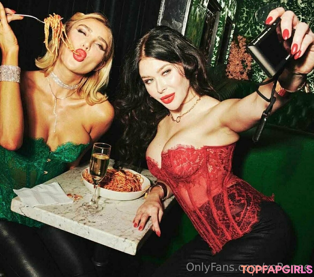 Foto di nudo di fuga di OnlyFans di Renee Olstead #1397