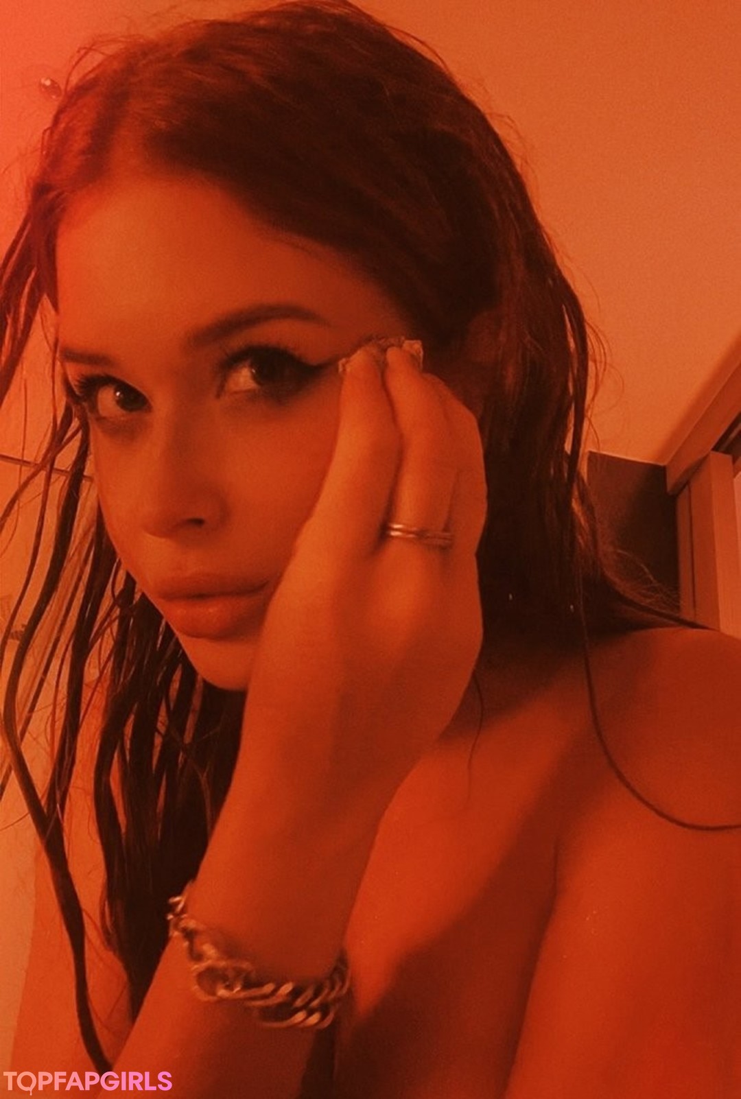 Foto di nudo di fuga di OnlyFans di Renee Olstead #730