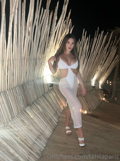 Foto di nudo di fuga di OnlyFans di Tahlia Paris