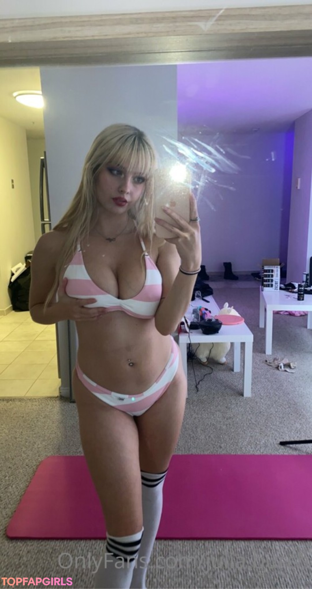 Foto di nudo di fuga di OnlyFans di Burch Twins #456