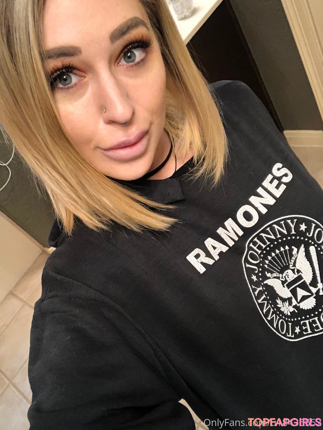 Foto di nudo di fuga di OnlyFans di Kleio Valentien #1097