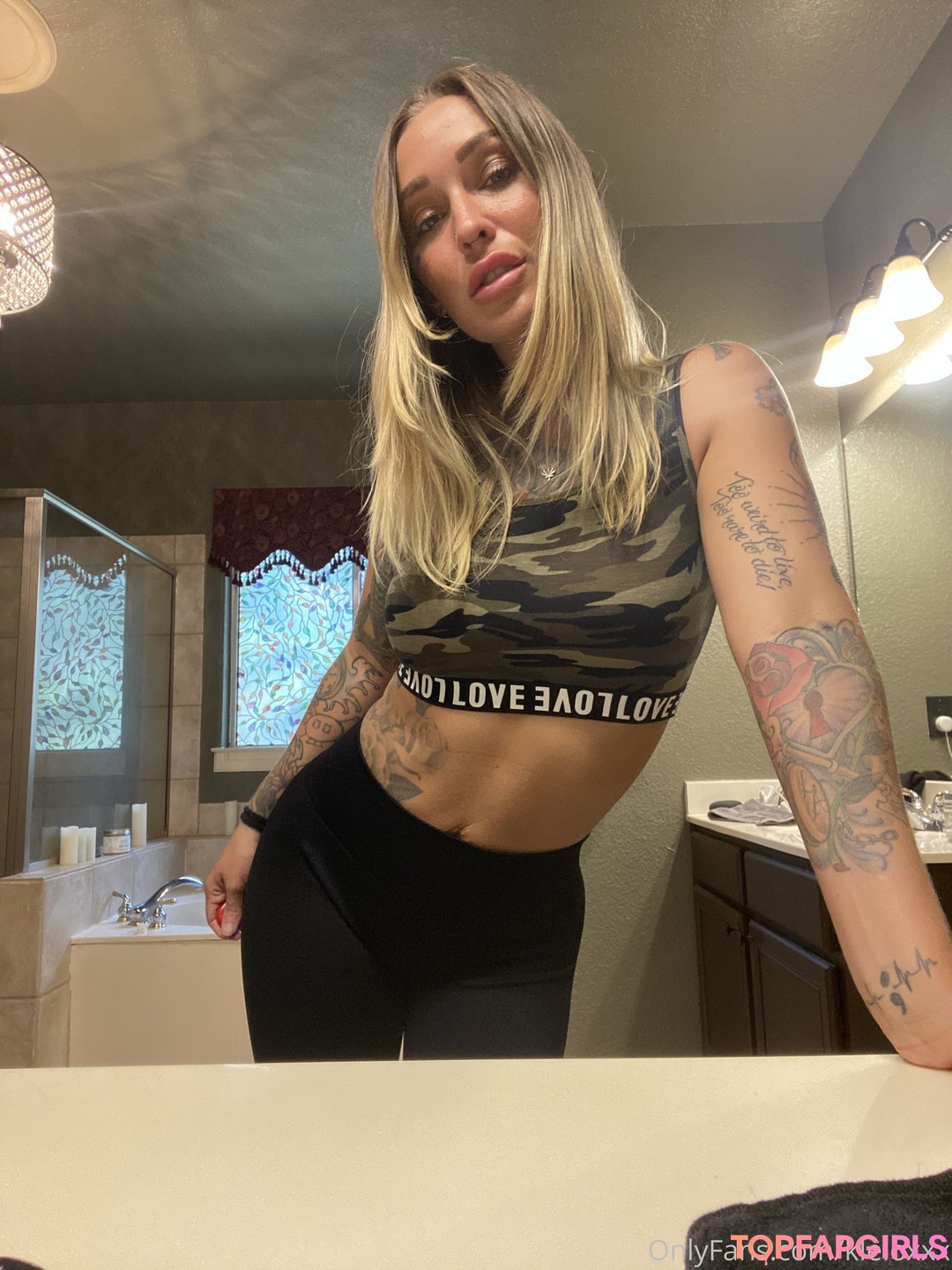 Foto di nudo di fuga di OnlyFans di Kleio Valentien #193