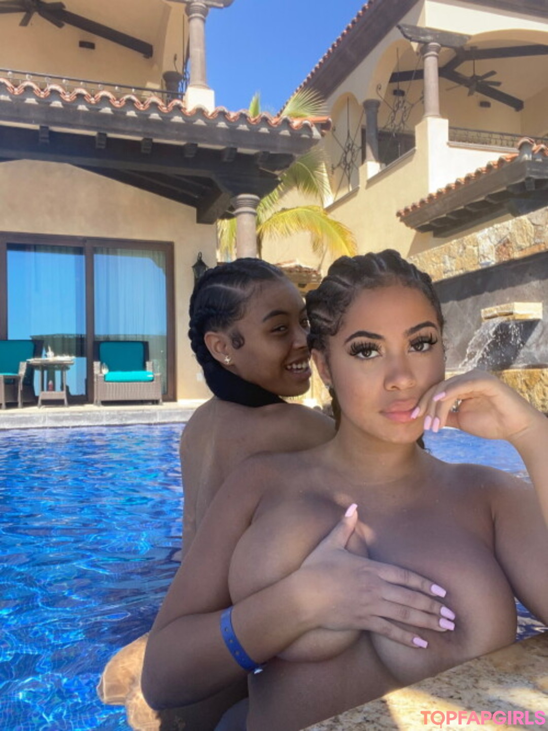 Foto di nudo di fuga di OnlyFans di Yasmine Lopez #1