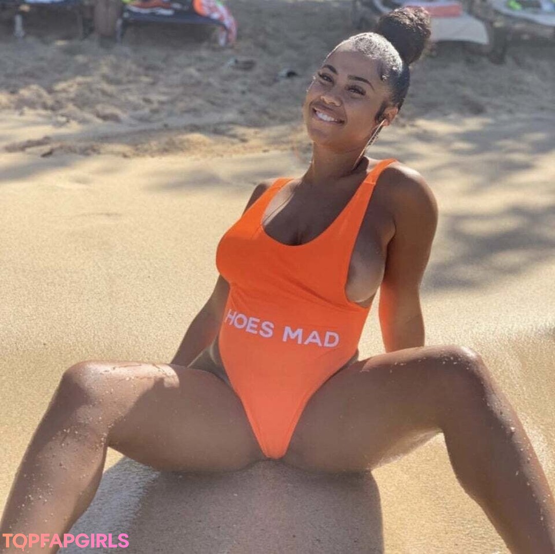 Foto di nudo di fuga di OnlyFans di Yasmine Lopez #383