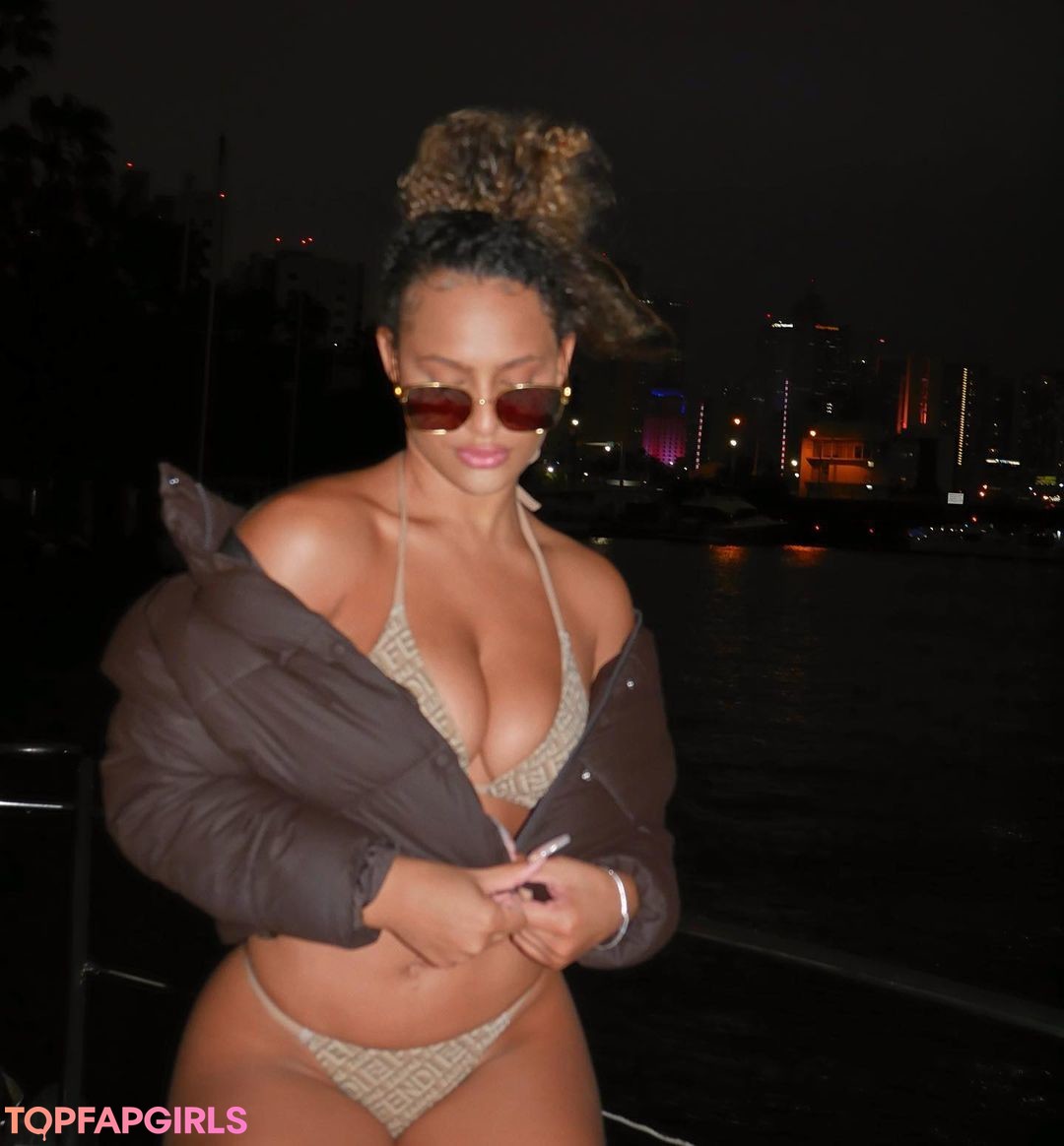Foto di nudo di fuga di OnlyFans di Erica Fontaine #281