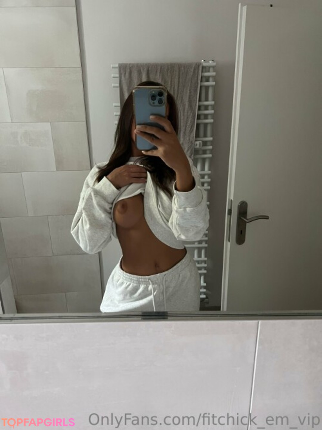 Foto di nudo di fuga di OnlyFans di Mina Veneta #396
