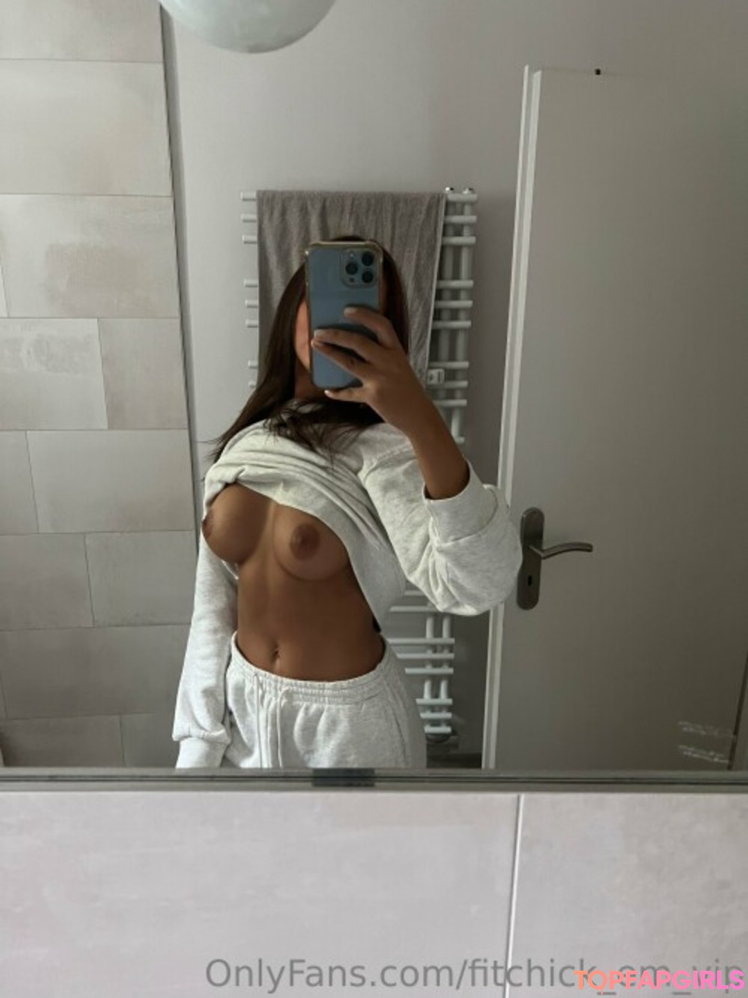 Foto di nudo di fuga di OnlyFans di Mina Veneta #406