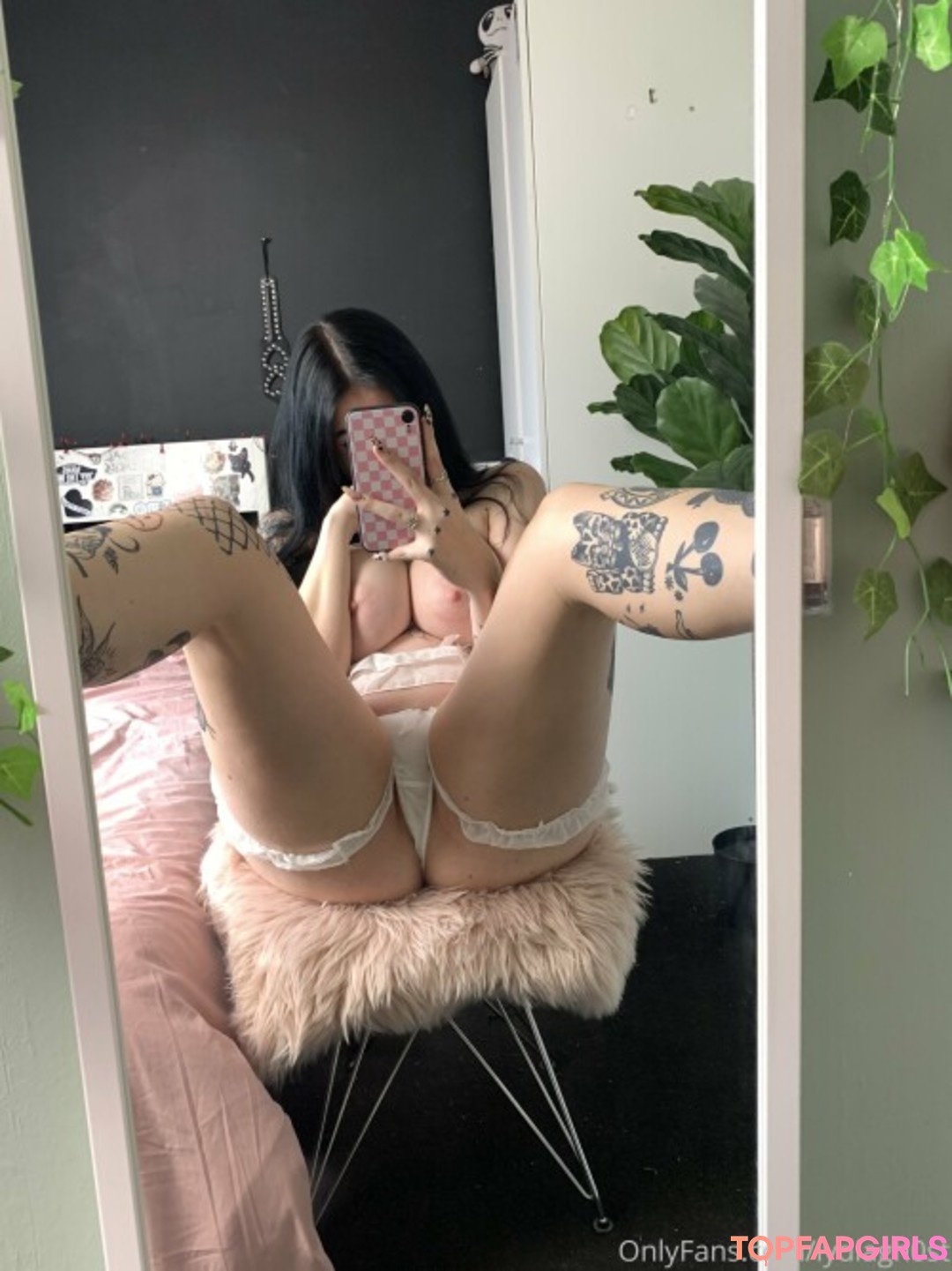 Foto di nudo di fuga di OnlyFans di Lydia Ghost #359