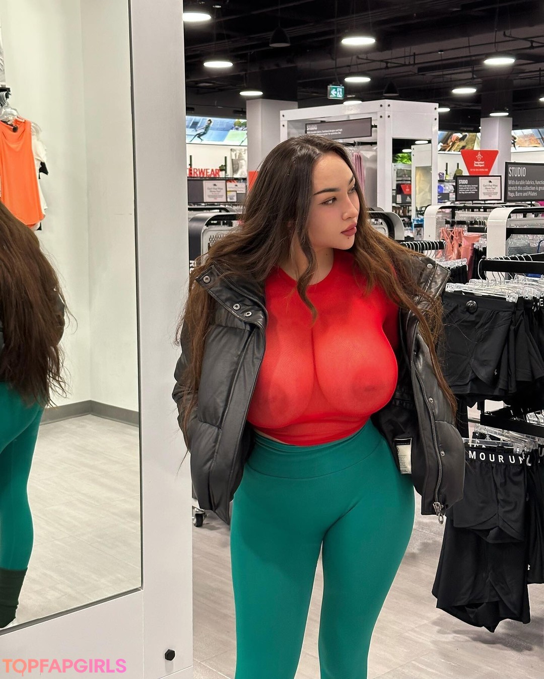 Foto di nudo di fuga di OnlyFans di Louisa Khovanski #1180