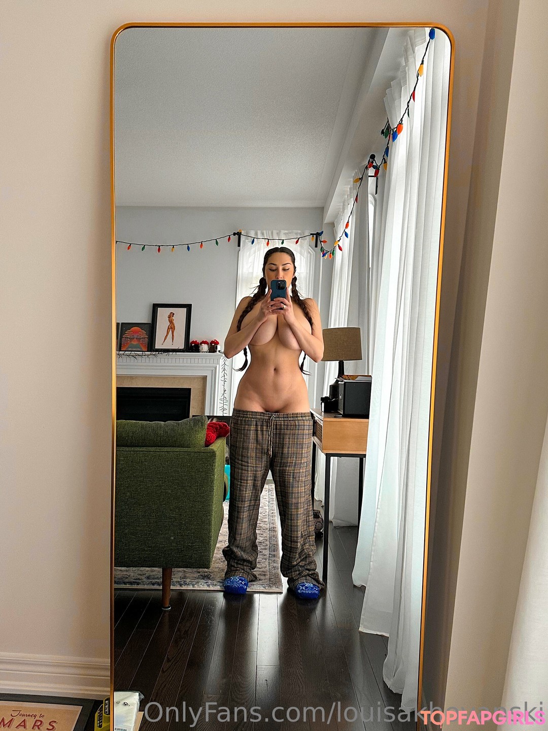 Foto di nudo di fuga di OnlyFans di Louisa Khovanski #881