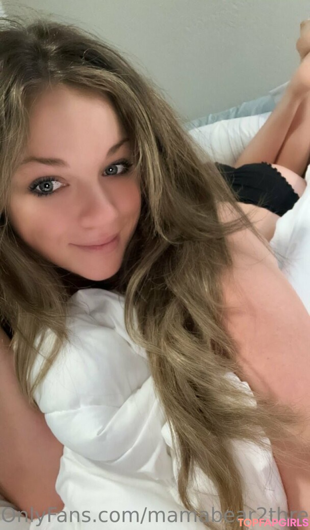 Foto di nudo di fuga di OnlyFans di Mamabear2threecubs #11