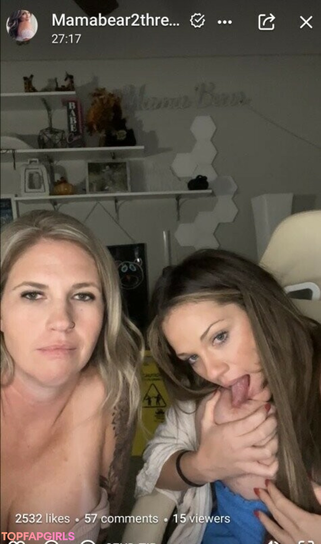 Foto di nudo di fuga di OnlyFans di Mamabear2threecubs #122