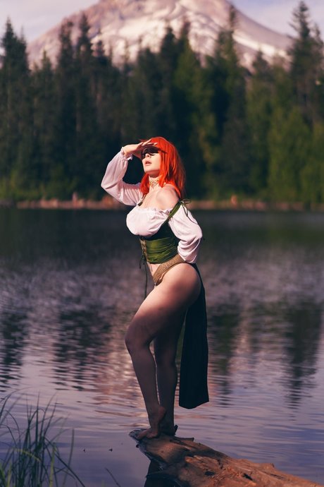 Jenna Lynn Meowri