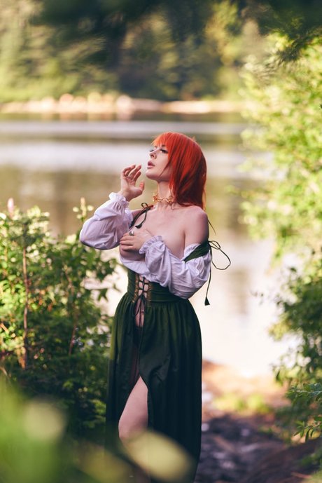 Jenna Lynn Meowri