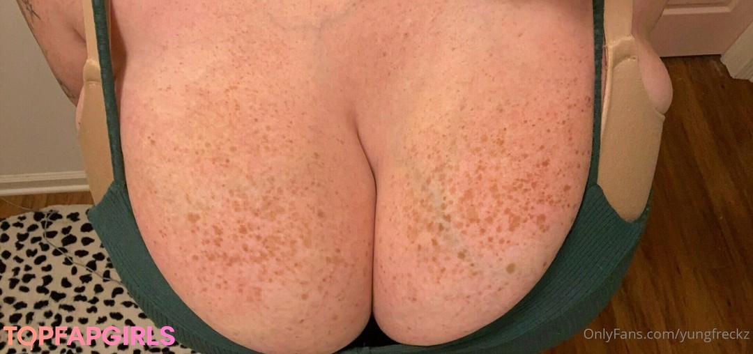 Foto di nudo di fuga di OnlyFans di Yungfreckz #435