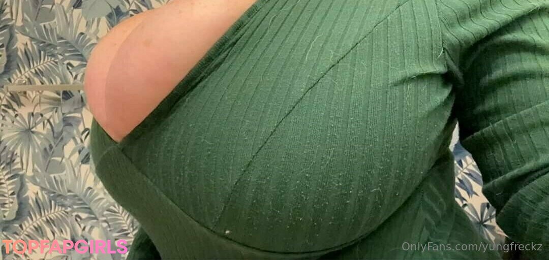 Foto di nudo di fuga di OnlyFans di Yungfreckz #616