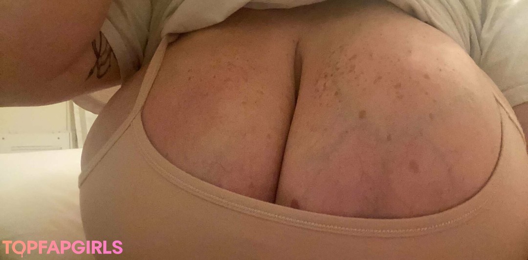 Foto di nudo di fuga di OnlyFans di Yungfreckz #644