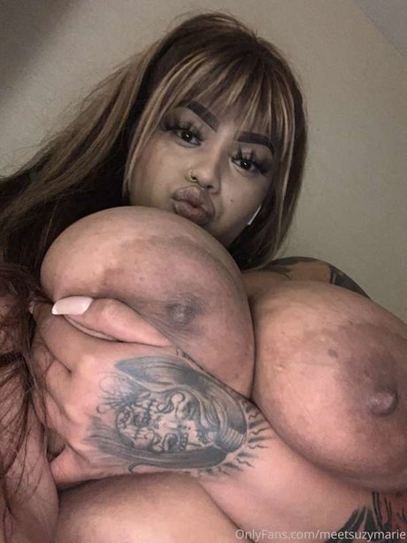 Foto di nudo di fuga di OnlyFans di Suzy Marie