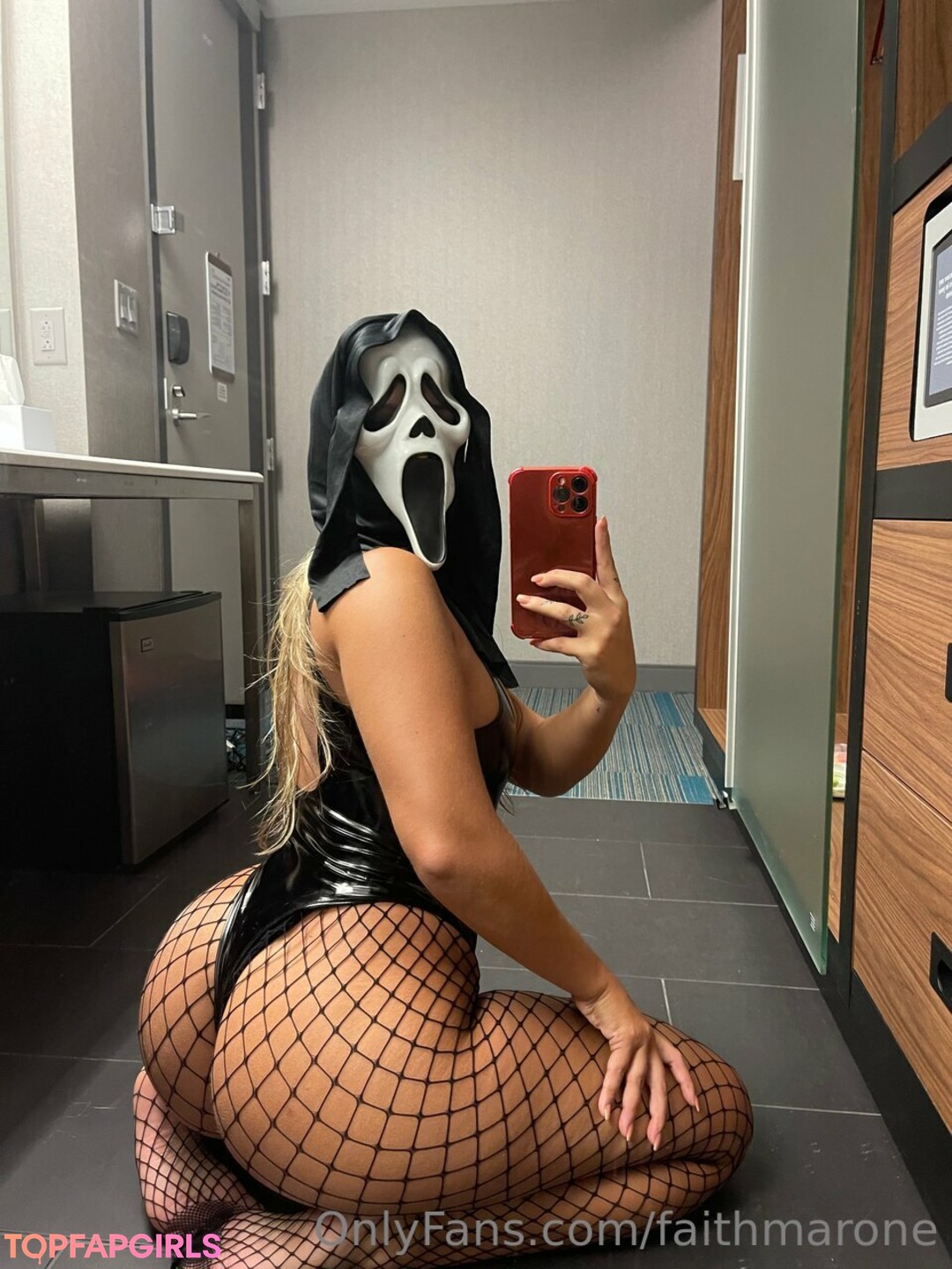 Foto di nudo di fuga di OnlyFans di Faith Marone #529