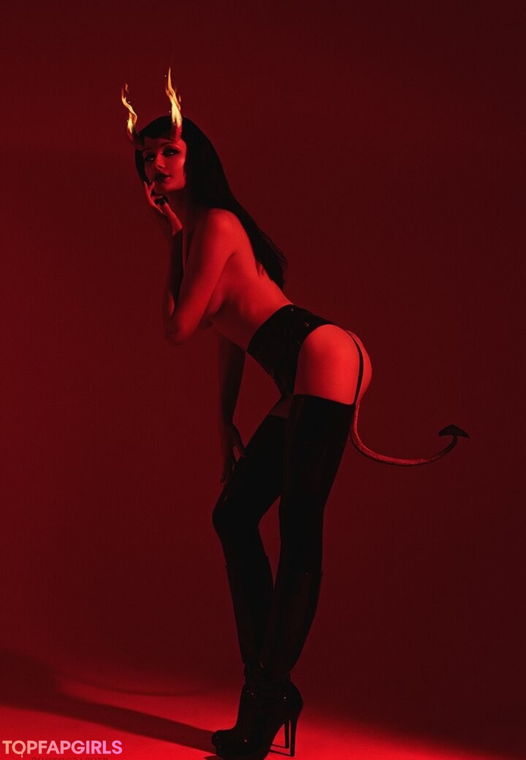 Foto di nudo di fuga di OnlyFans di Tniwe #1715