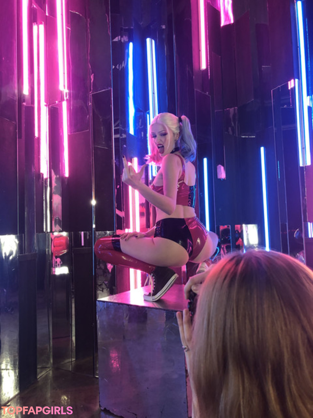 Foto di nudo di fuga di OnlyFans di Tniwe #709