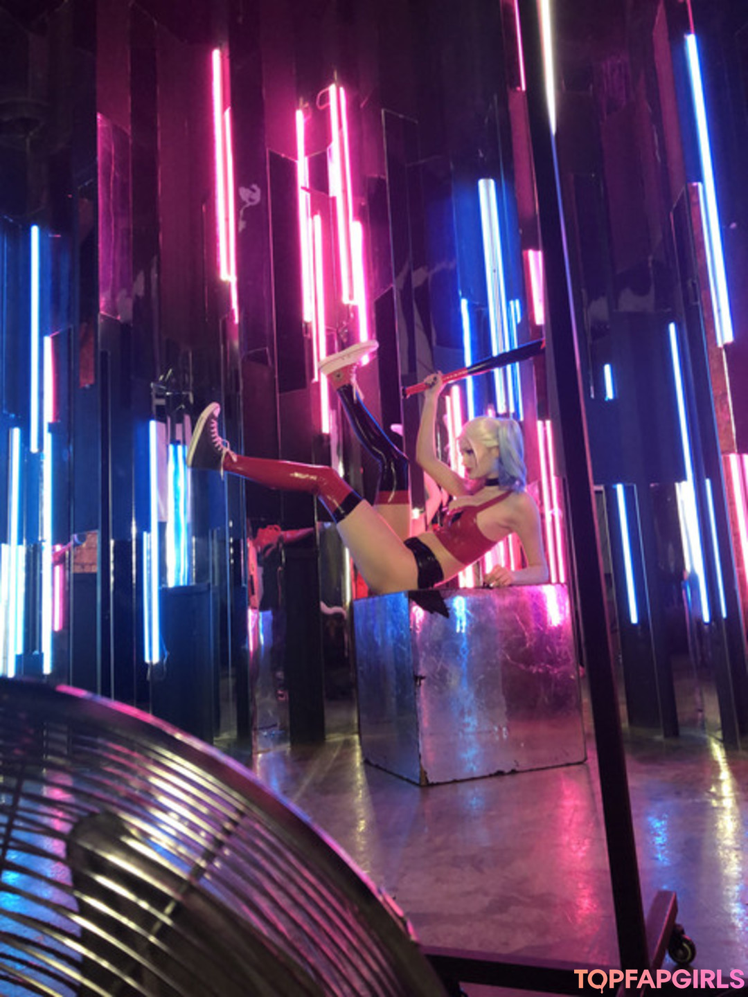 Foto di nudo di fuga di OnlyFans di Tniwe #729