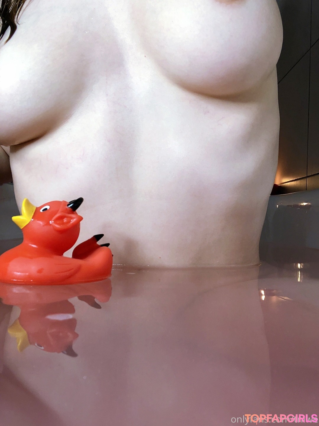 Foto di nudo di fuga di OnlyFans di Tniwe #964