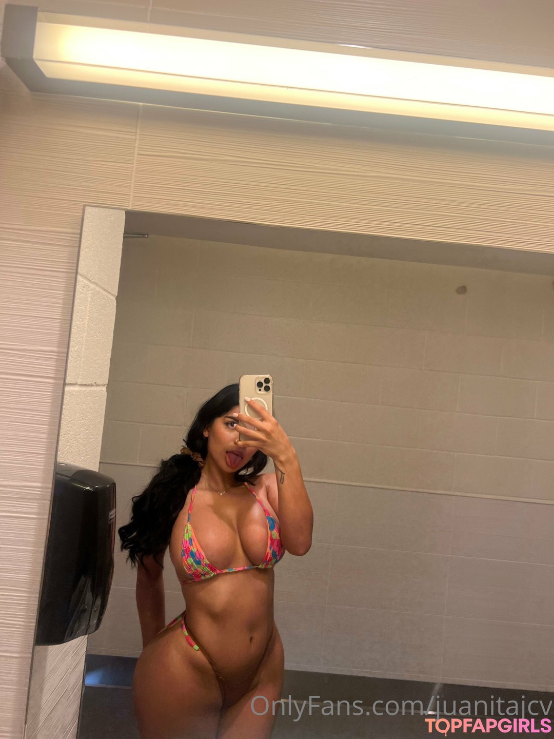 Foto di nudo di fuga di OnlyFans di Juanita Belle #544