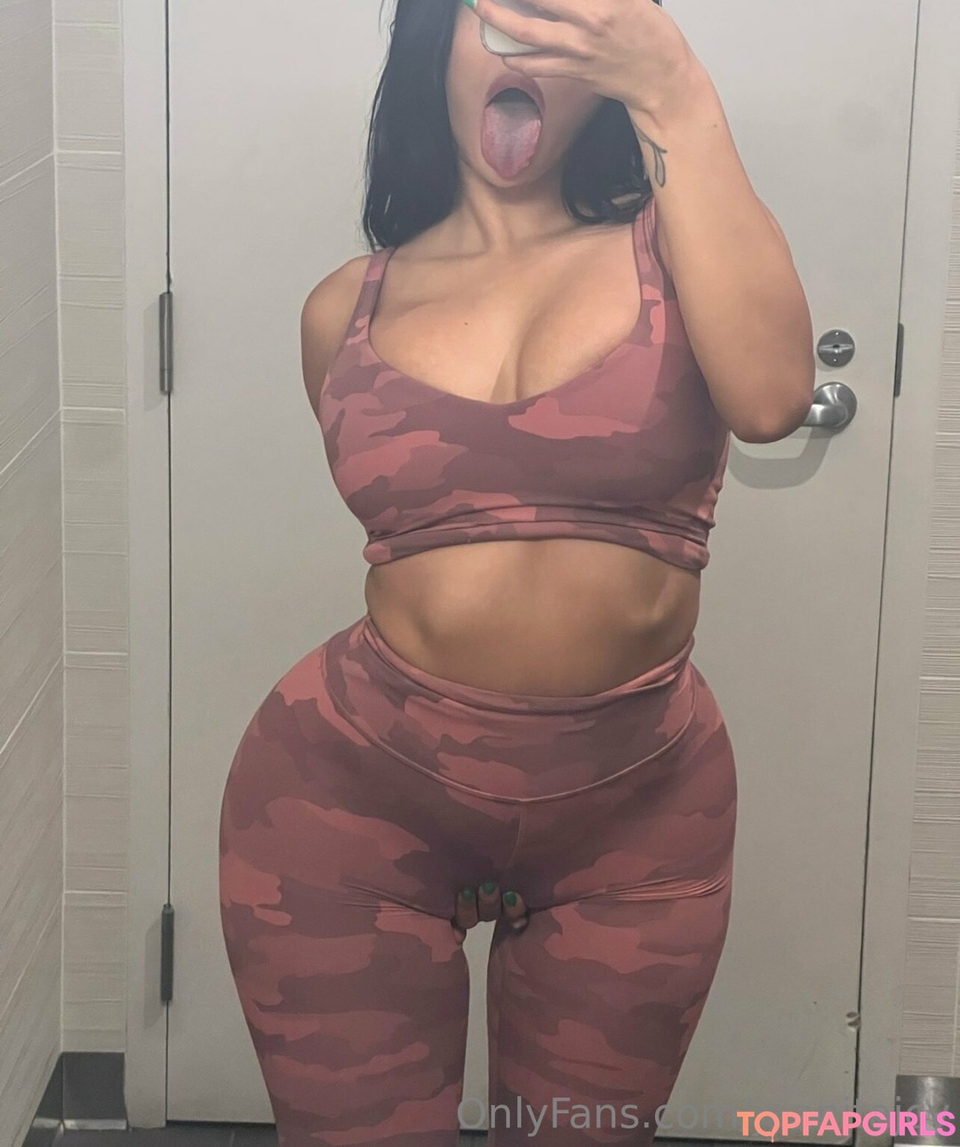 Foto di nudo di fuga di OnlyFans di Juanita Belle #177