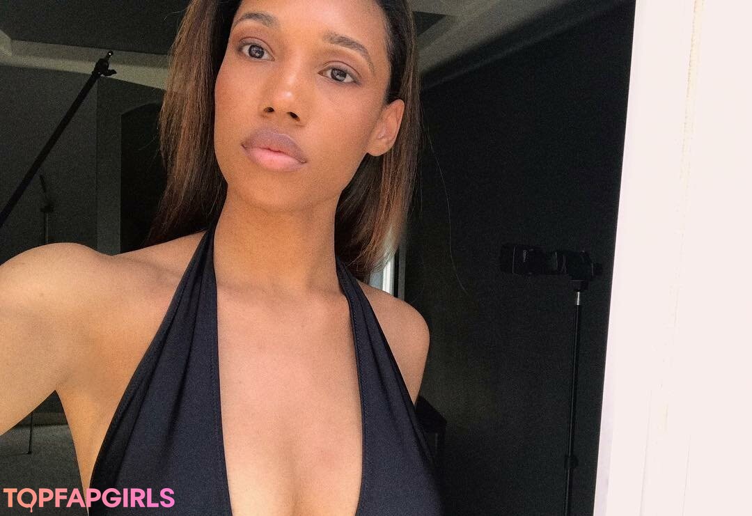 Foto di nudo di fuga di OnlyFans di Brookliyn Wren #687