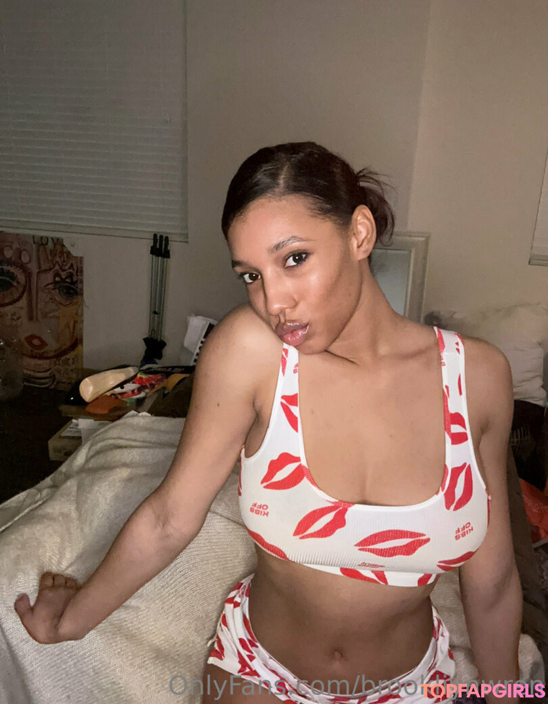 Foto di nudo di fuga di OnlyFans di Brookliyn Wren #799