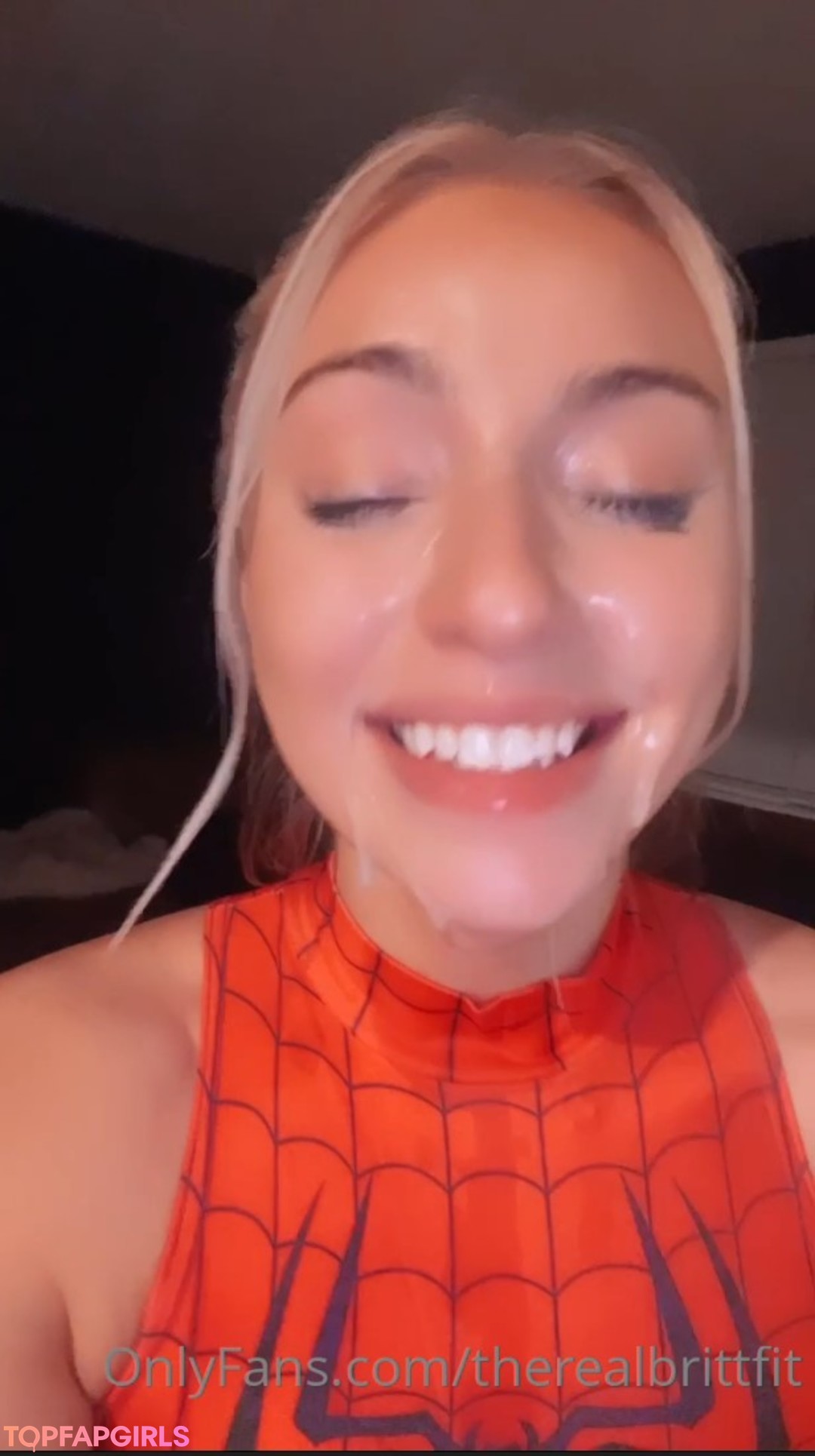Foto di nudo di fuga di OnlyFans di Britt Fit #181