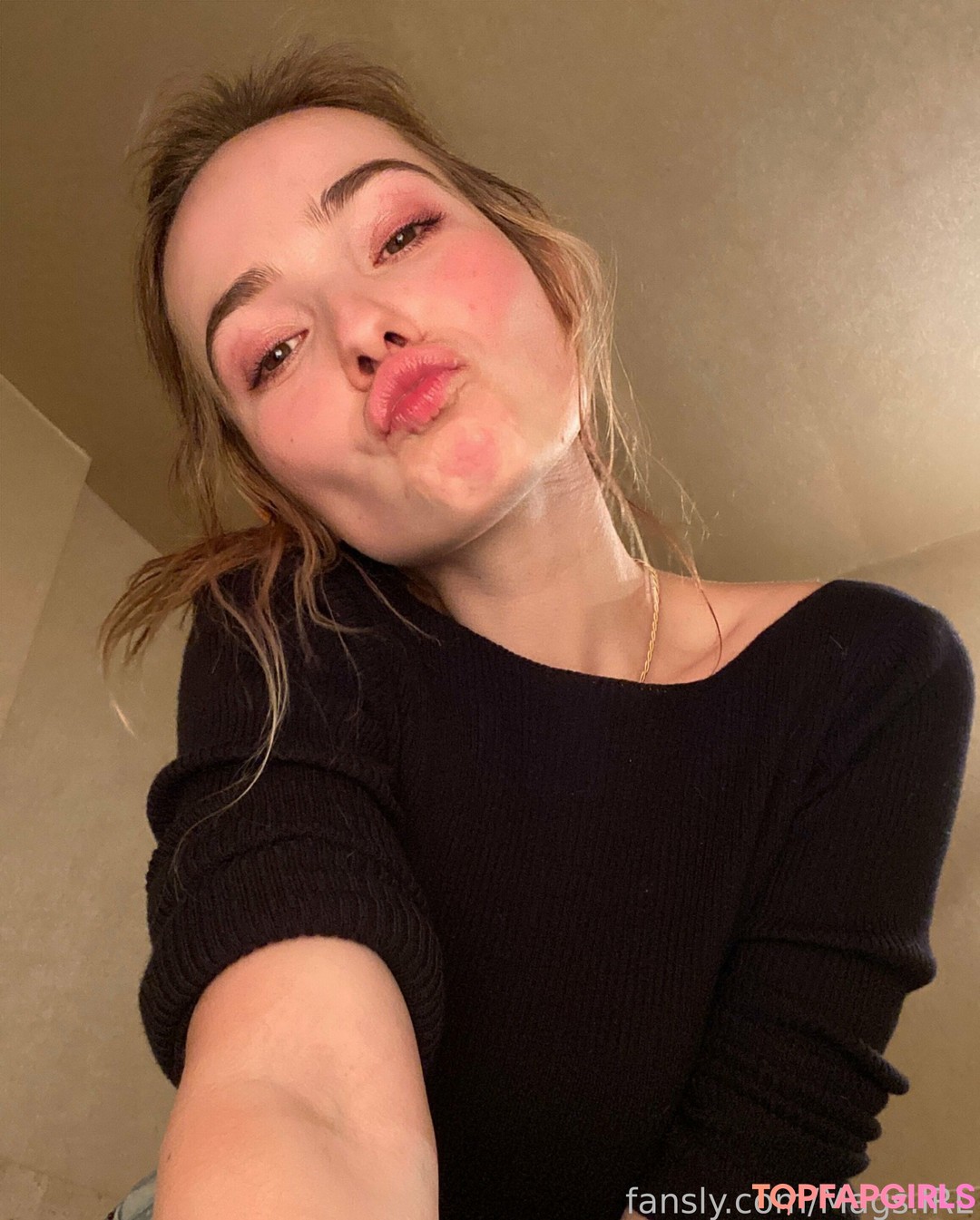 Foto di nudo di fuga di OnlyFans di Omgcosplay #1409