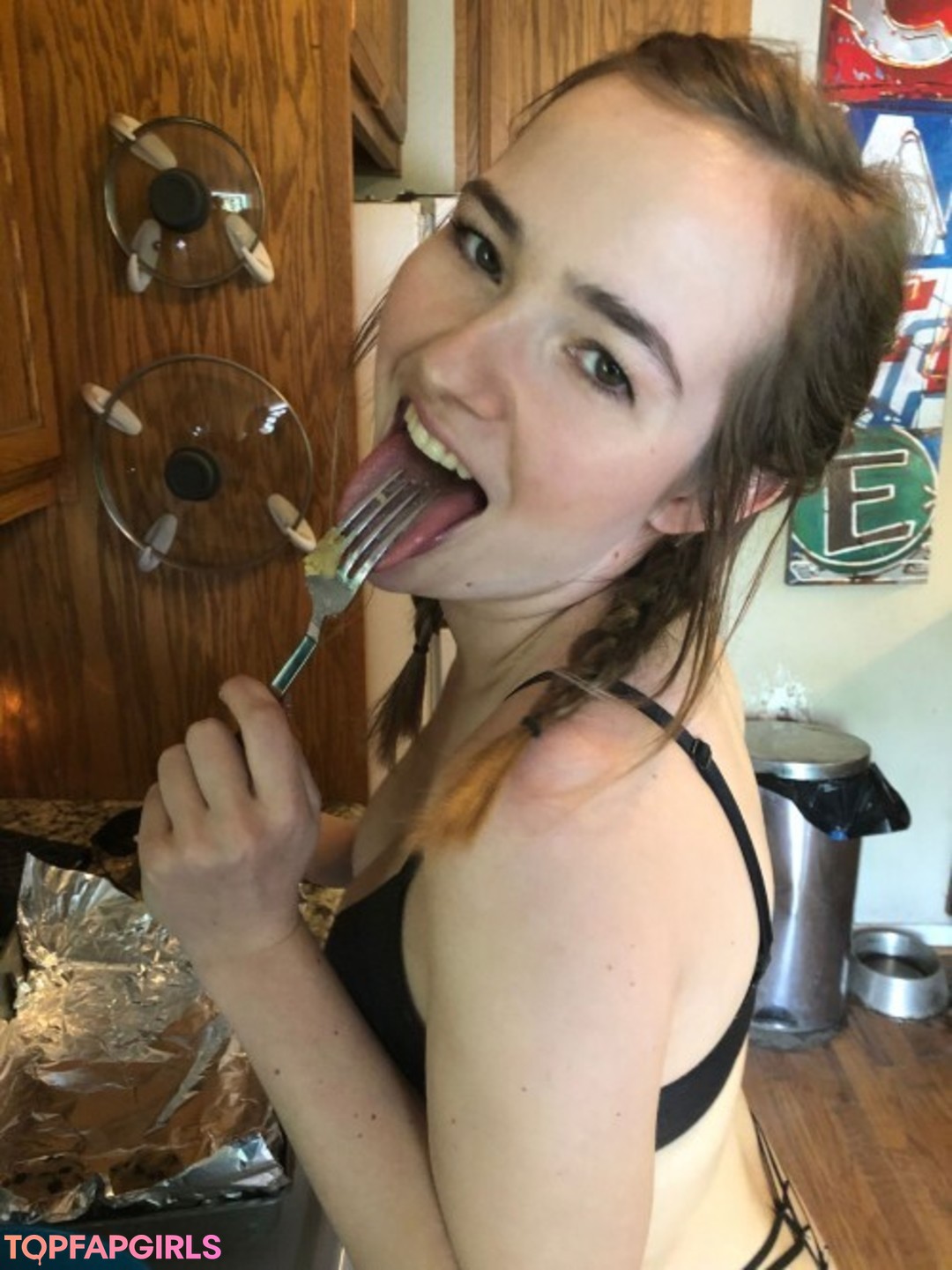 Foto di nudo di fuga di OnlyFans di Omgcosplay #1437